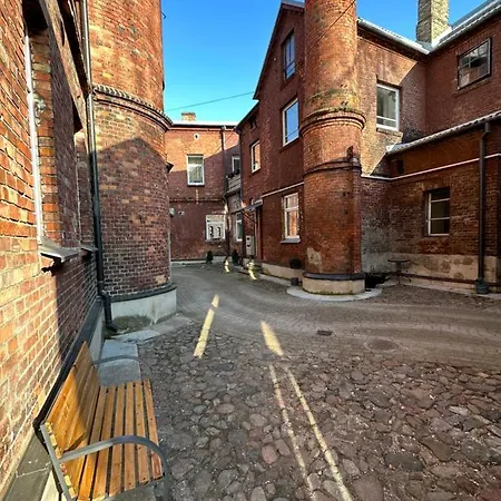 Bralu Street 公寓 利耶帕亚